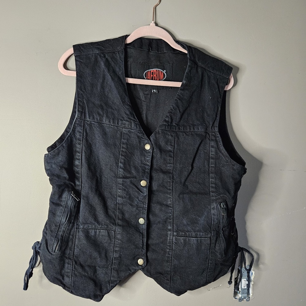 Jafrum Men's Denim Motorcycle Vest Size XL Black Sleeveless Ptp 21" Length 24"